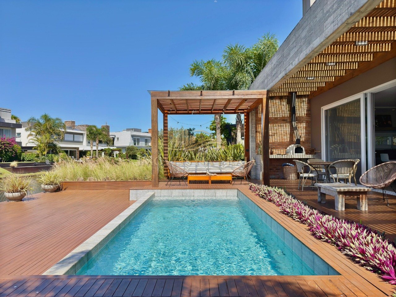 Foto 3 — Casa em Condomínio 5 dormitórios no bairro Malibu Beach Residence