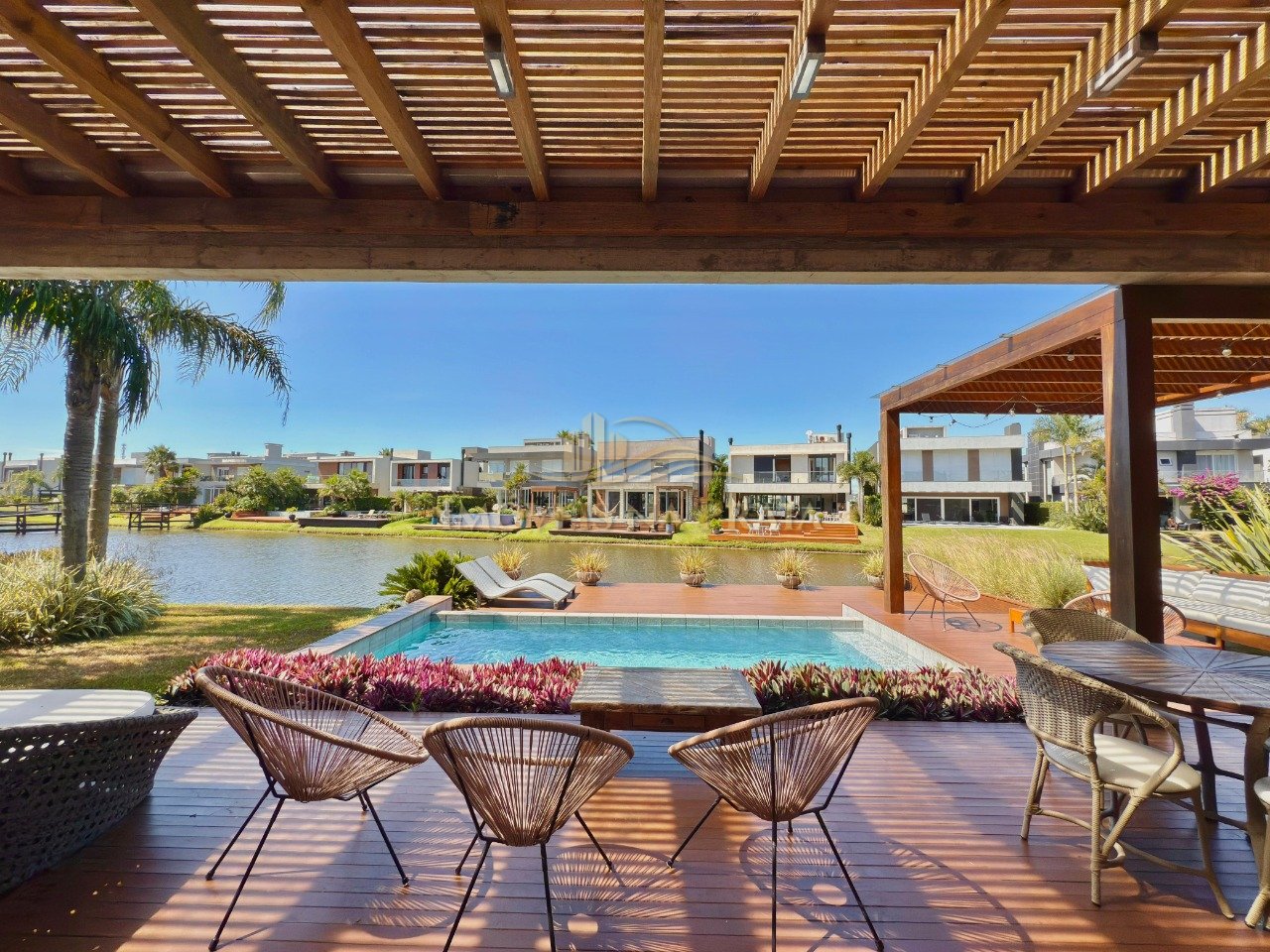 Foto 10 — Casa em Condomínio 5 dormitórios no bairro Malibu Beach Residence