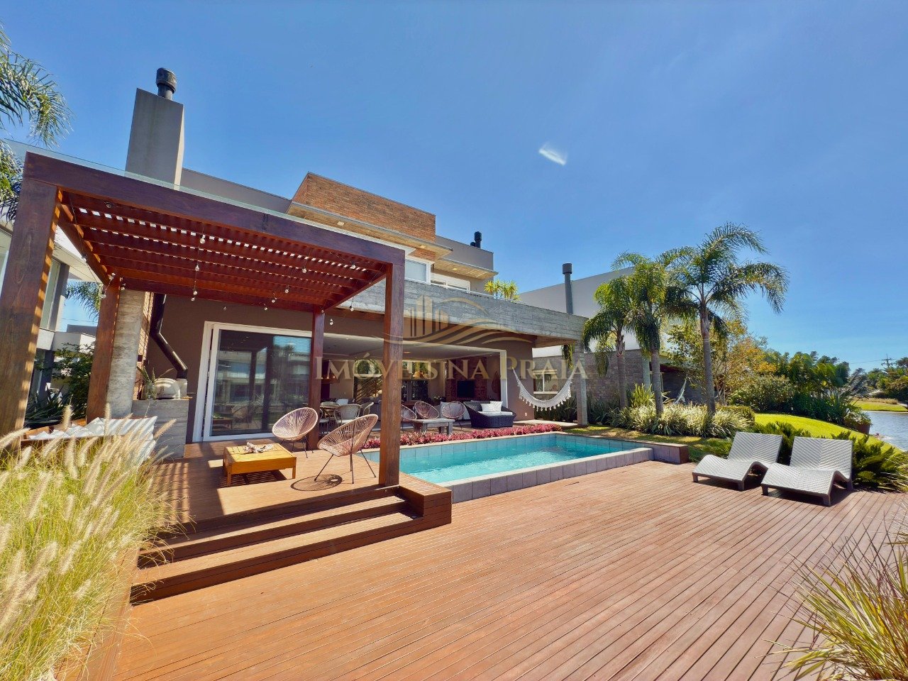 Foto 2 — Casa em Condomínio 5 dormitórios no bairro Malibu Beach Residence