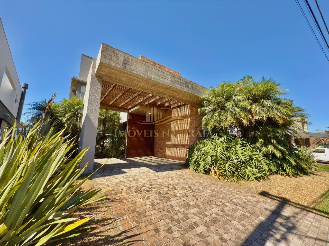 Casa em Condomínio 5 dormitórios no bairro Malibu Beach Residence