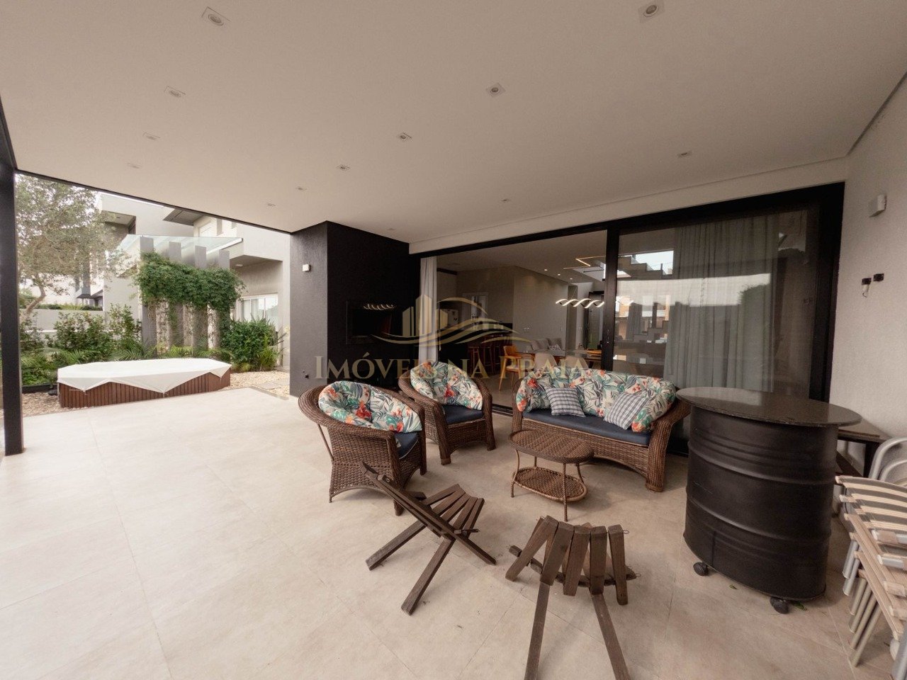 Foto 21 — Casa em Condomínio 4 dormitórios no bairro Malibu Beach Residence