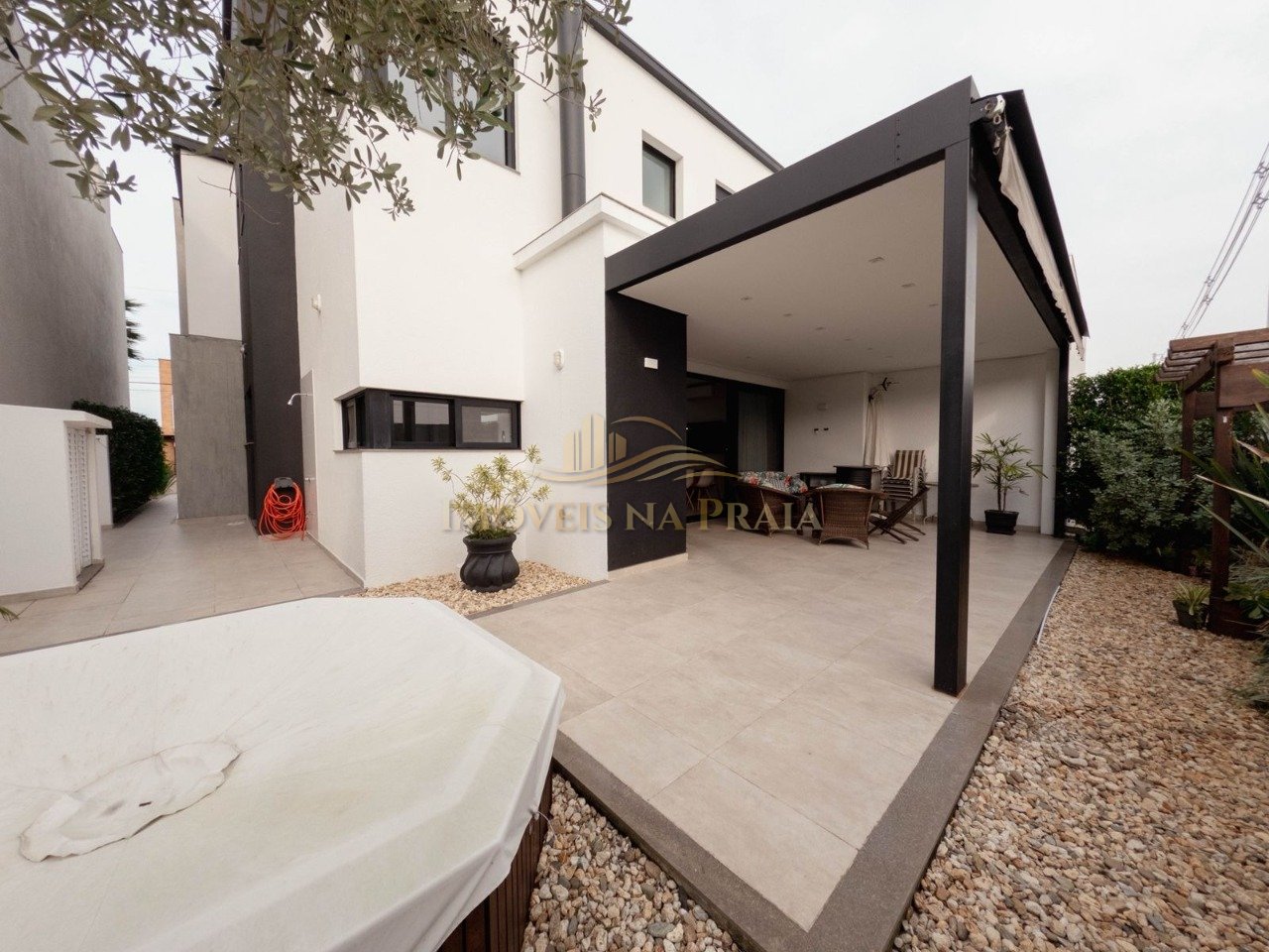 Foto 18 — Casa em Condomínio 4 dormitórios no bairro Malibu Beach Residence