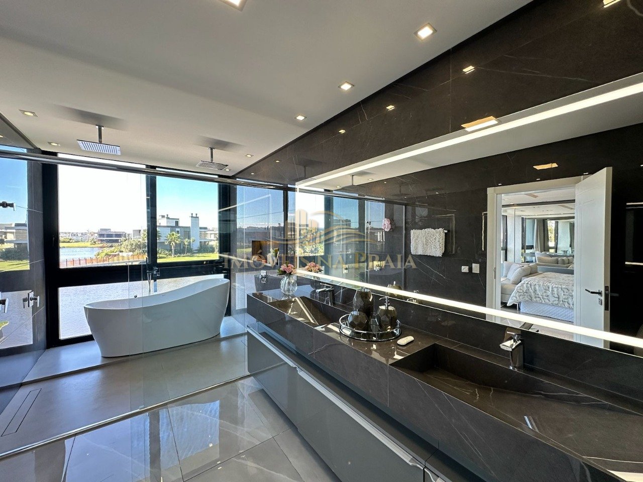 Foto 23 — Casa em Condomínio 5 Dormitório(s) Bairro Sense Xa