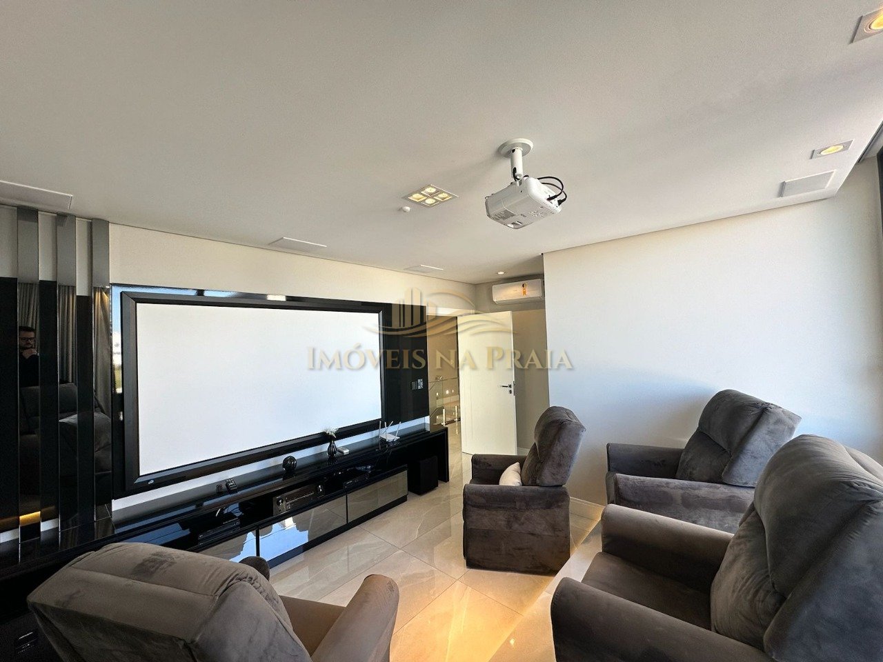 Foto 26 — Casa em Condomínio 5 Dormitório(s) Bairro Sense Xa