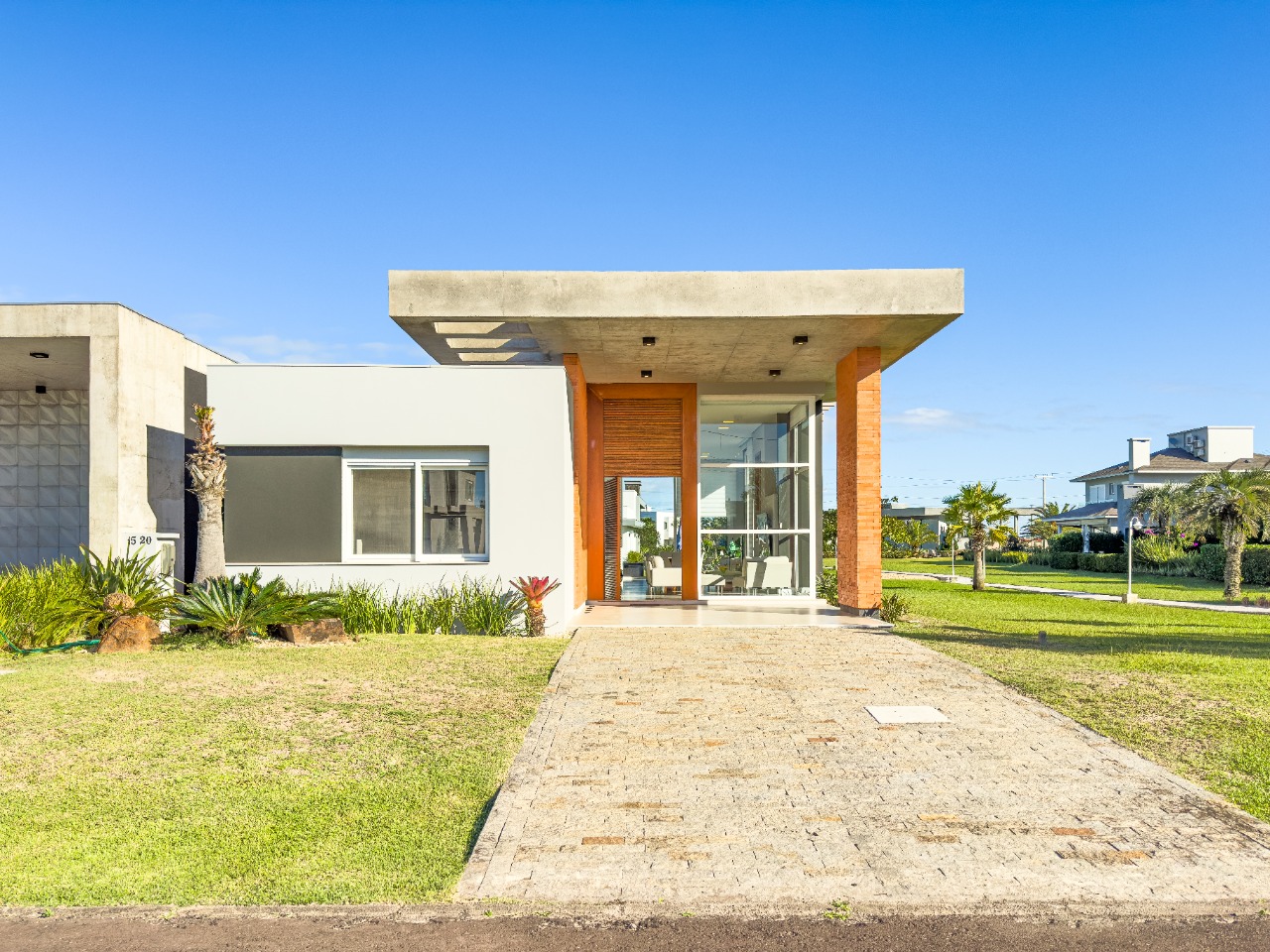Casa em Condomínio 4 dormitórios no bairro Riviera Xangri-Lá