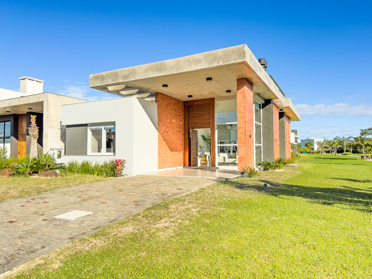 Foto 2 — Casa em Condomínio 4 dormitórios no bairro Riviera Xangri-Lá