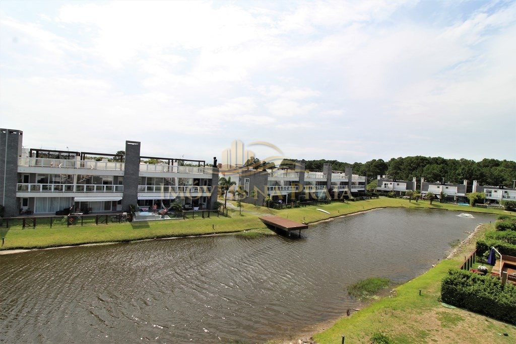 Foto 27 — Casa em Condomínio 4 Dormitório(s) Bairro Rossi At