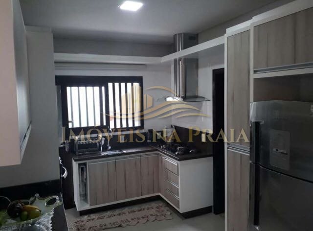 Foto 2 — Casa 6 dormitórios no bairro Arpoador