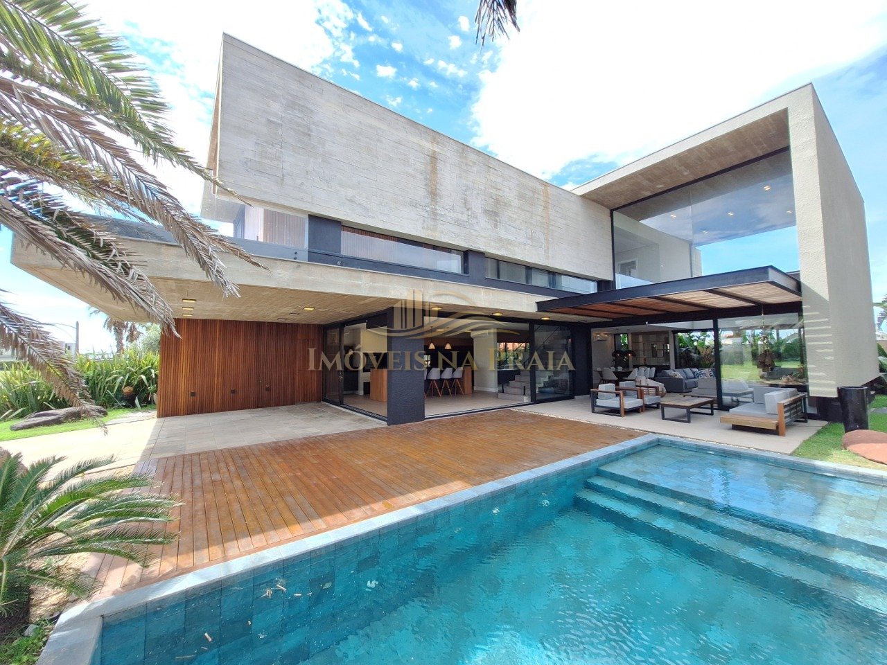 Casa em Condomínio 5 dormitórios no bairro Playa Vista