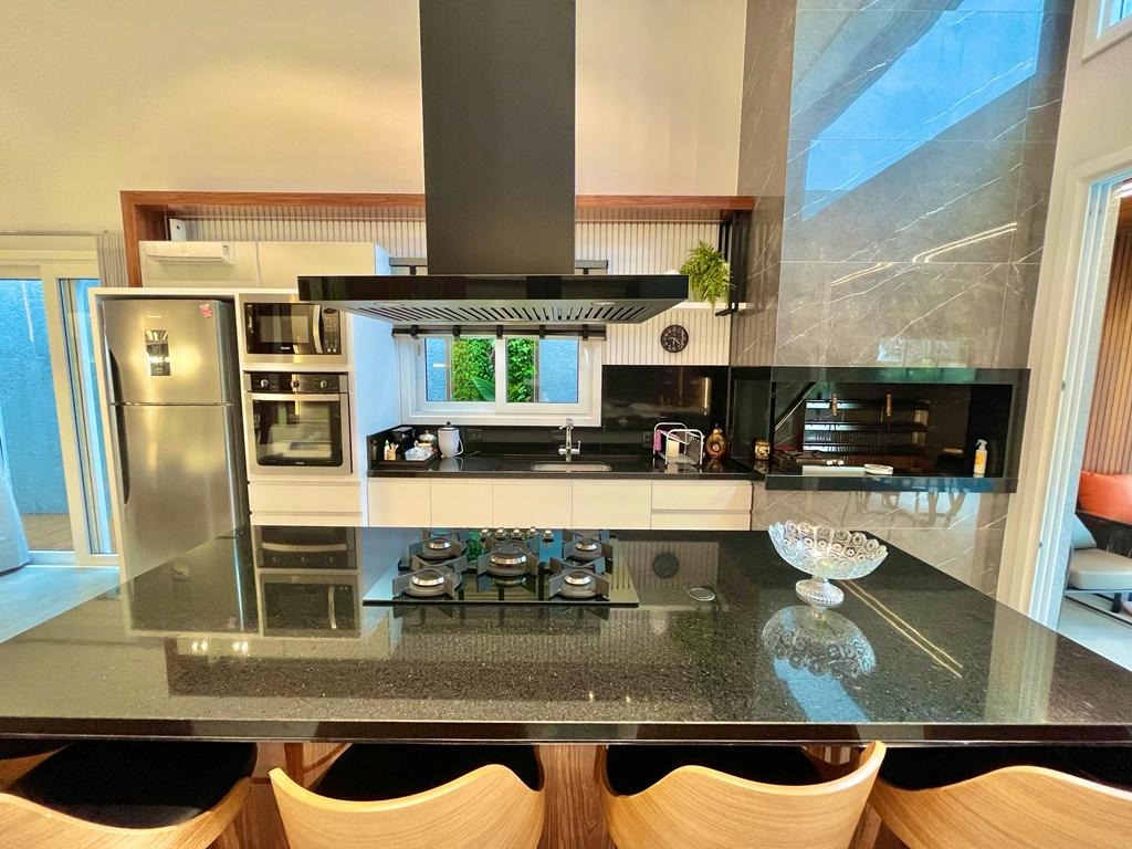 Foto 41 — Casa em Condomínio 4 Dormitório(s) Bairro Riviera