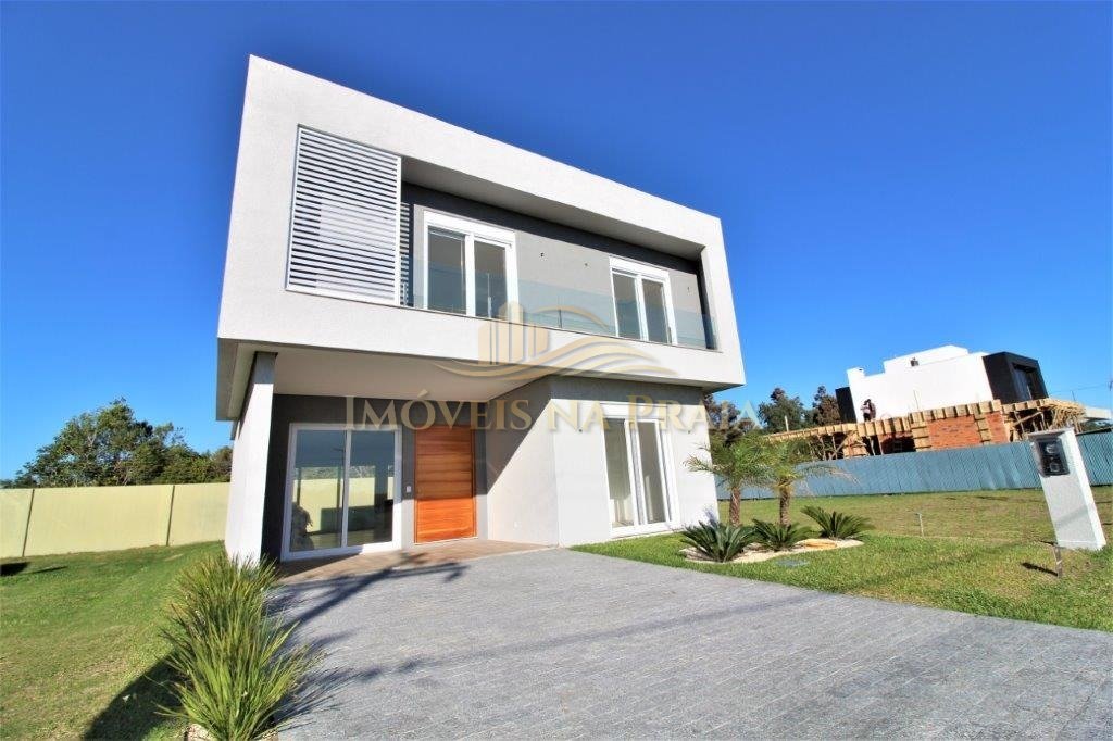 Casa em Condomínio 4 Dormitório(s)