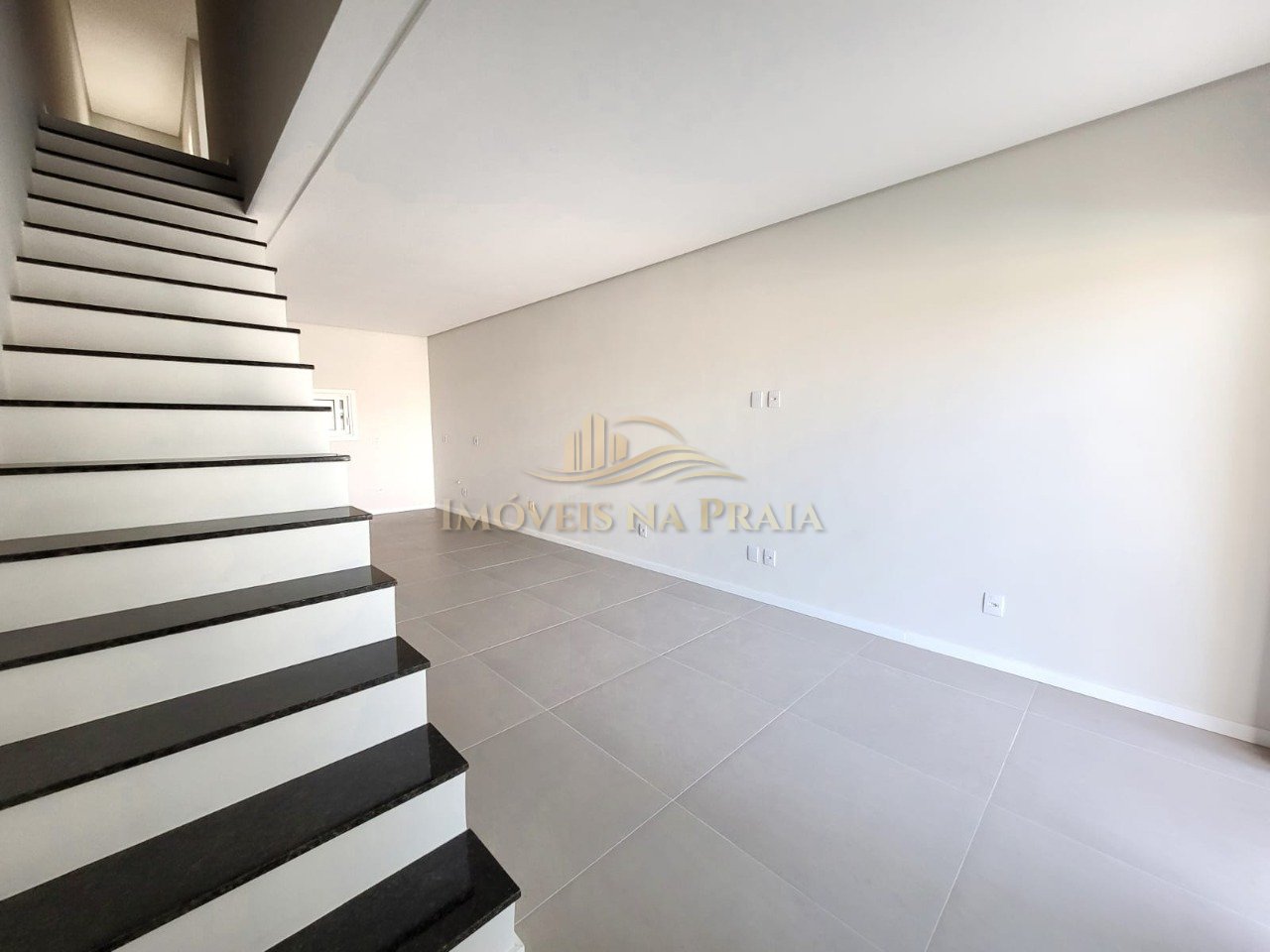 Foto 2 — Duplex 3 Dormitório(s) Bairro Centro