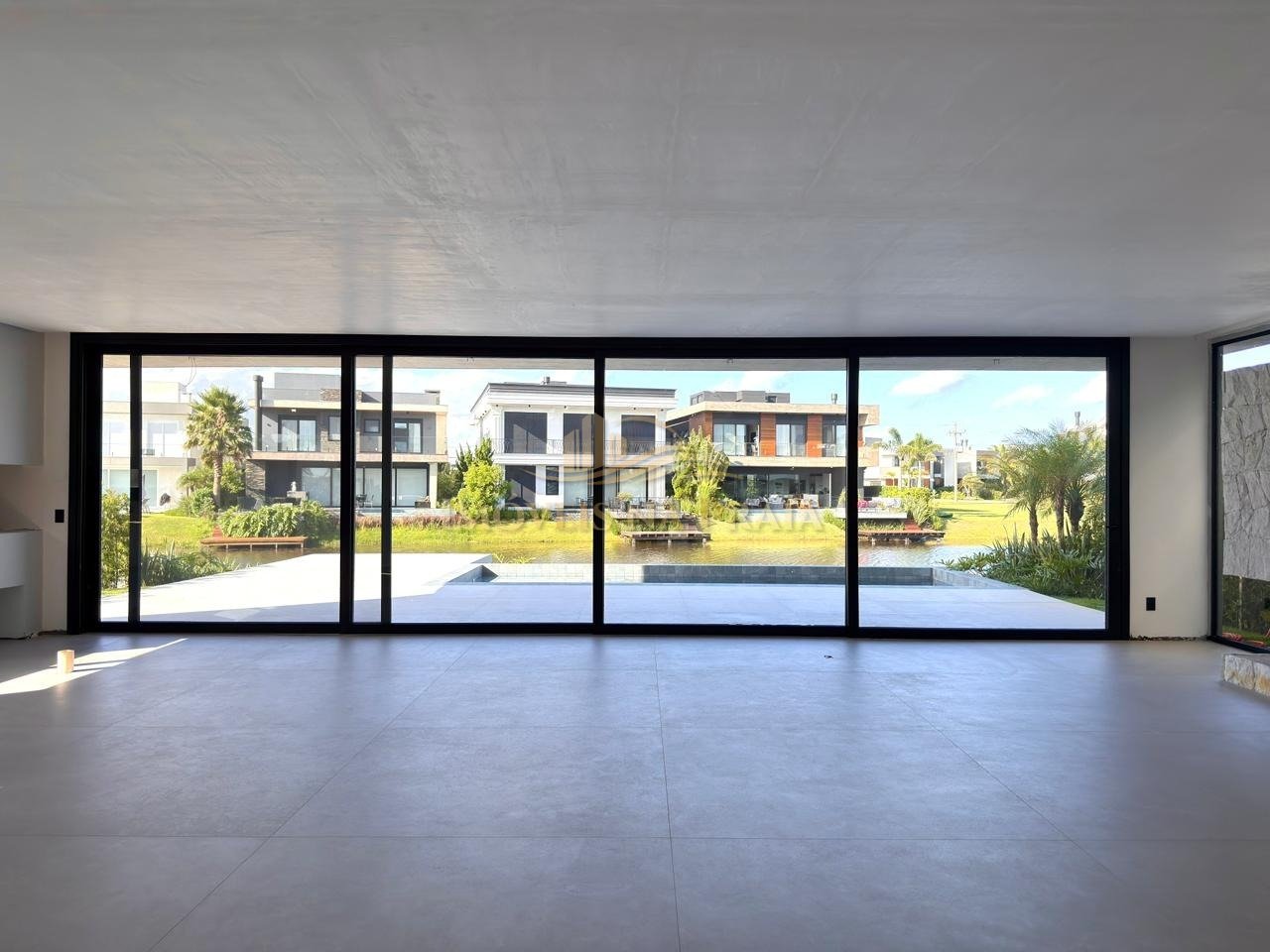 Foto 13 — Casa em Condomínio 5 Dormitório(s) Bairro Sense Xa