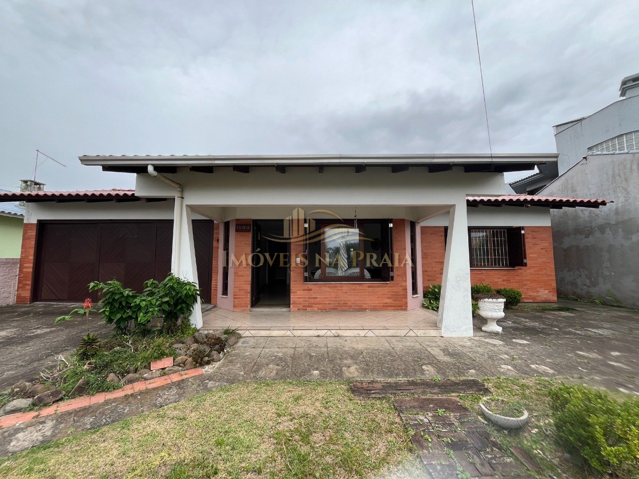 Casa 3 Dormitório(s) Bairro Atlântida