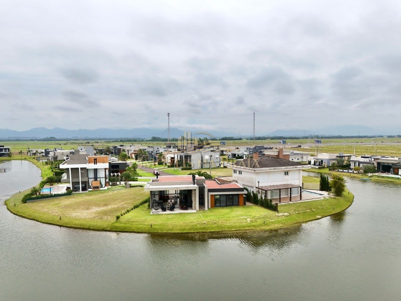 Foto 48 — Casa em Condomínio 4 Dormitórios Condomínio Riviera