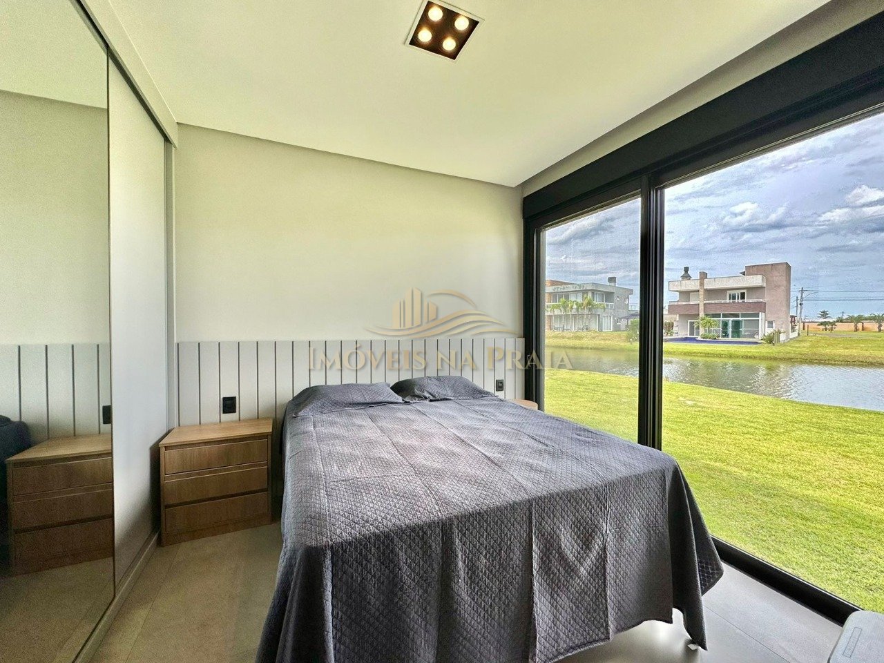 Foto 35 — Casa em Condomínio 4 Dormitórios Condomínio Riviera