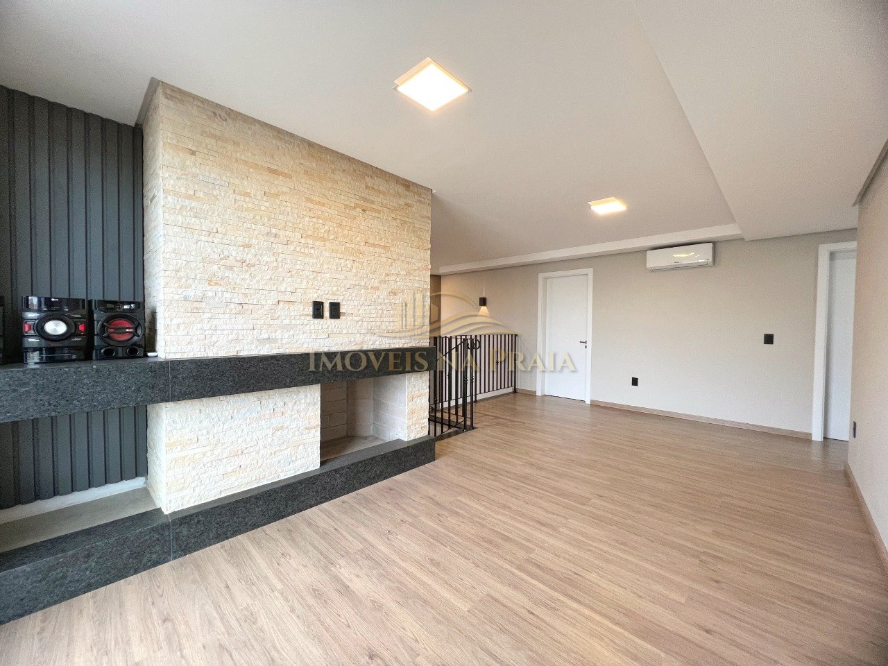 Foto 31 — Casa em Condomínio 4 Dormitório(s) Bairro Sunset