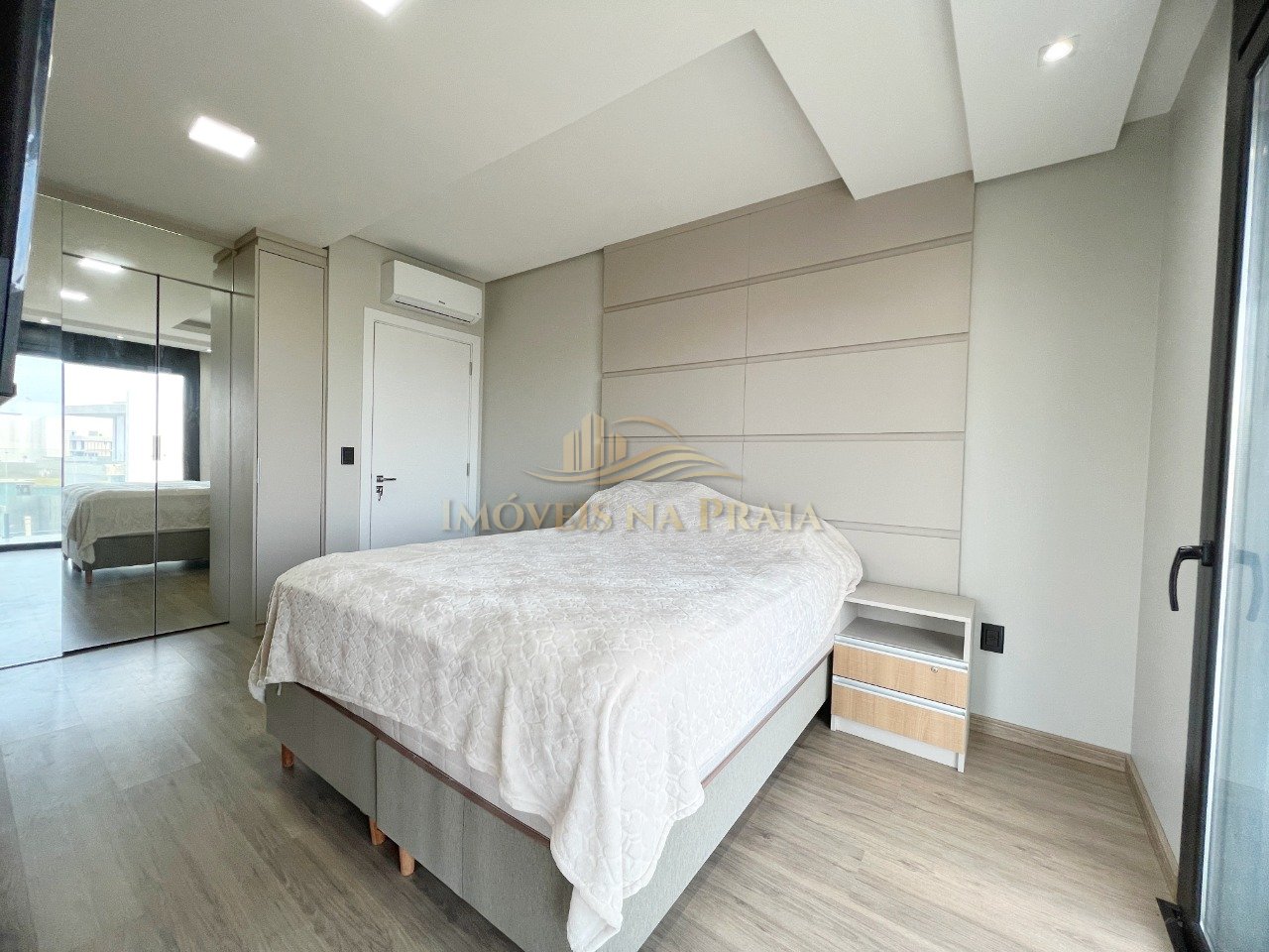 Foto 15 — Casa em Condomínio 4 Dormitório(s) Bairro Sunset