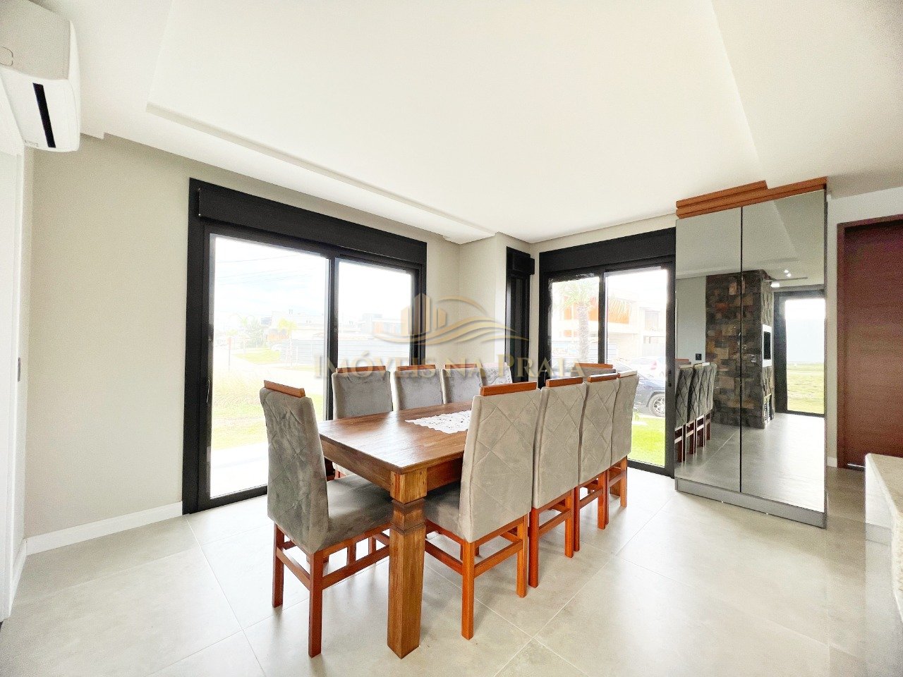 Foto 17 — Casa em Condomínio 4 Dormitório(s) Bairro Sunset