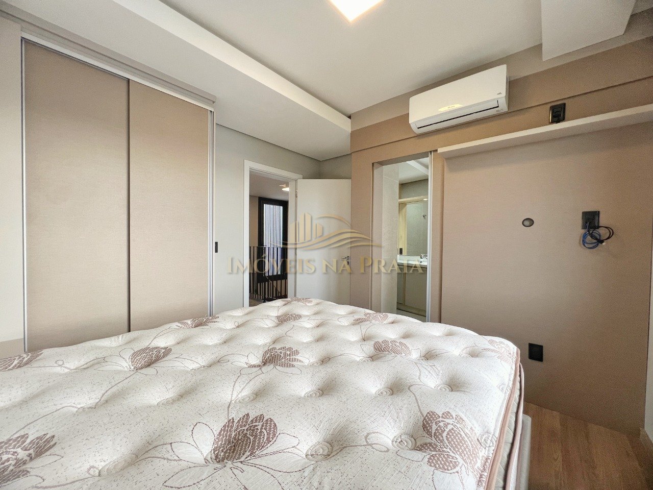 Foto 7 — Casa em Condomínio 4 Dormitório(s) Bairro Sunset