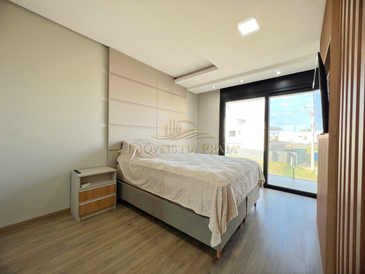 Foto 32 — Casa em Condomínio 4 Dormitório(s) Bairro Sunset