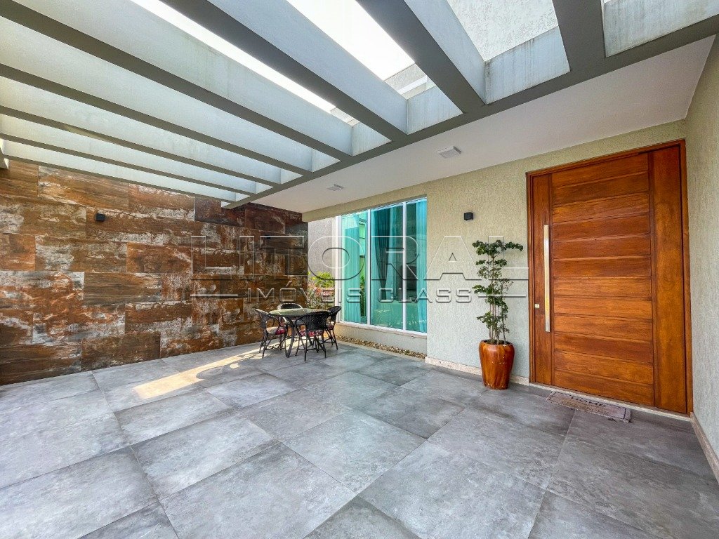 Casa em Condomínio 4 Dormitório(s) Bairro Dubai Re