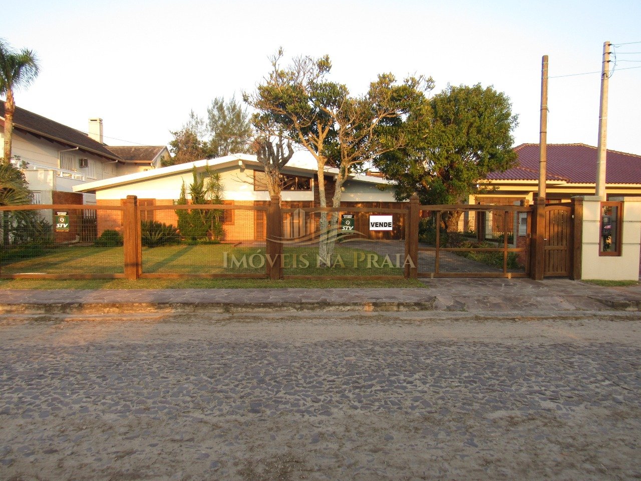 Foto 19 — Casa 4 dormitórios no bairro Atlântida