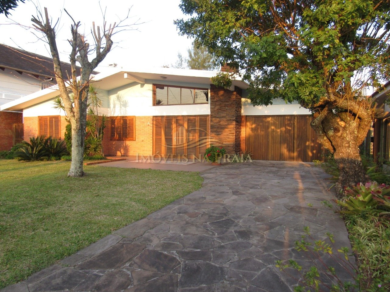 Foto 21 — Casa 4 dormitórios no bairro Atlântida