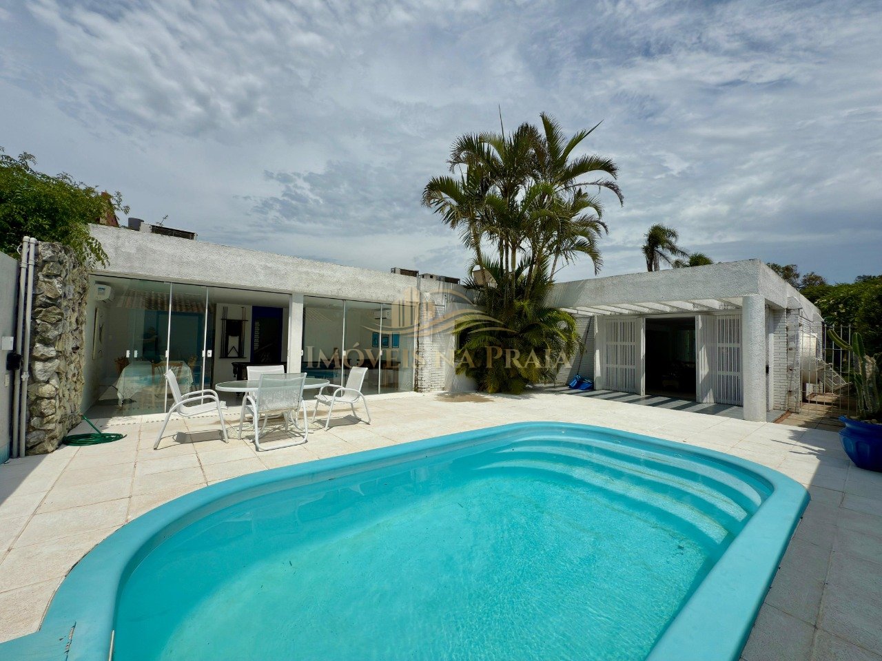 Foto 11 — Casa 4 dormitórios no bairro Atlântida