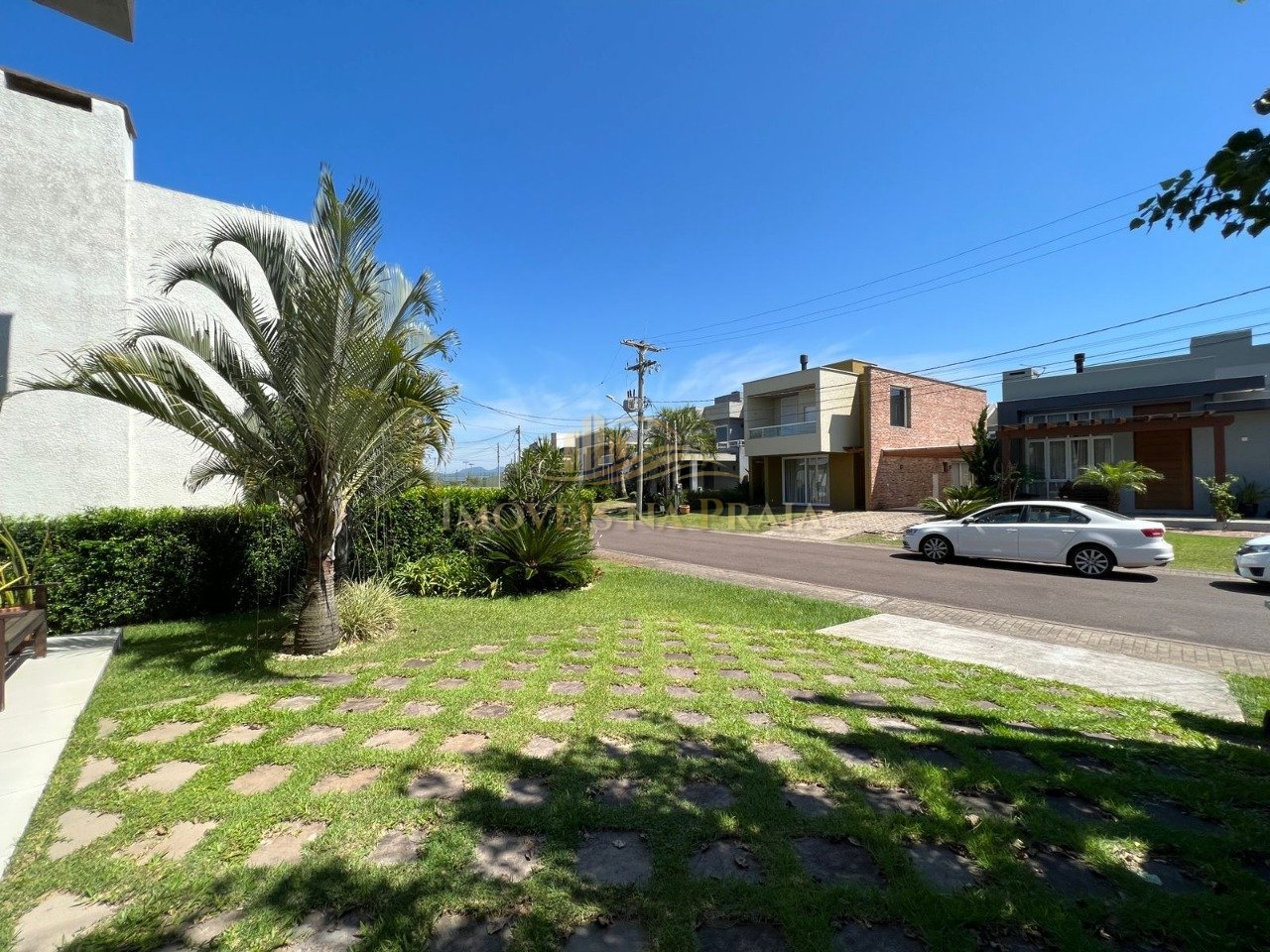 Foto 3 — Casa em Condomínio 4 Dormitório(s) Bairro Las Palm