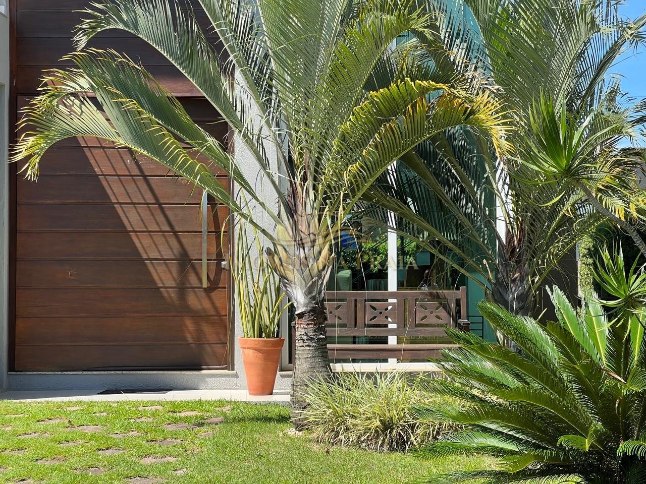 Foto 2 — Casa em Condomínio 4 Dormitório(s) Bairro Las Palm