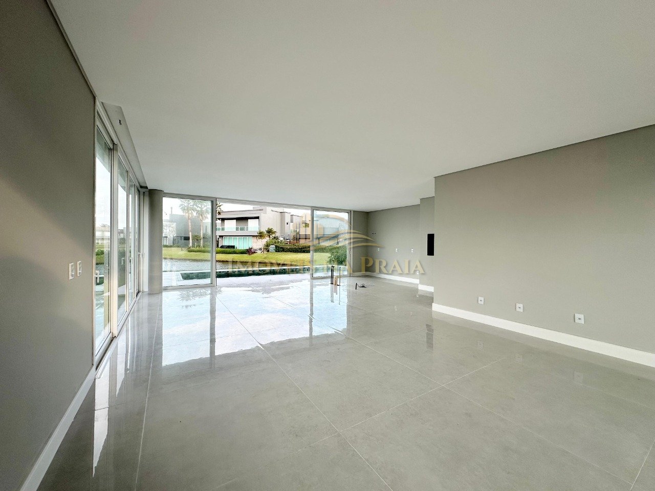 Foto 7 — Casa em Condomínio 6 Dormitório(s) Bairro Enseada