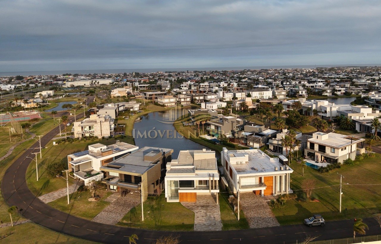 Foto 24 — Casa em Condomínio 6 Dormitório(s) Bairro Enseada