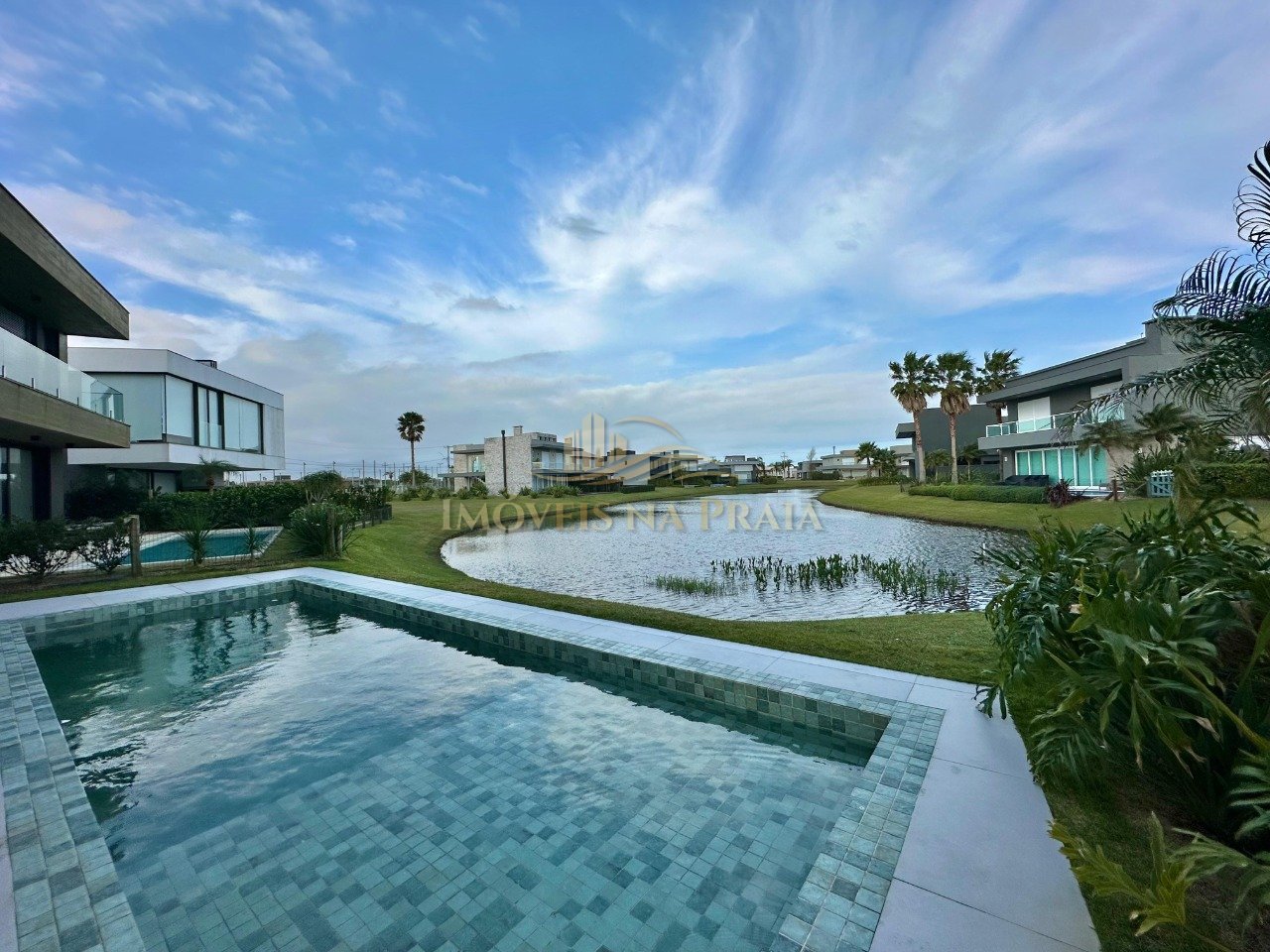 Foto 3 — Casa em Condomínio 6 Dormitório(s) Bairro Enseada