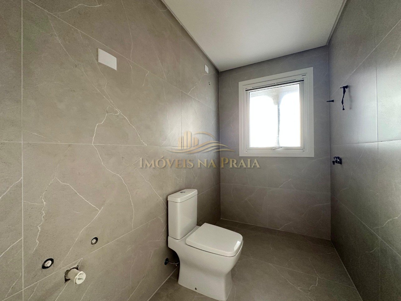 Foto 17 — Casa em Condomínio 6 Dormitório(s) Bairro Enseada