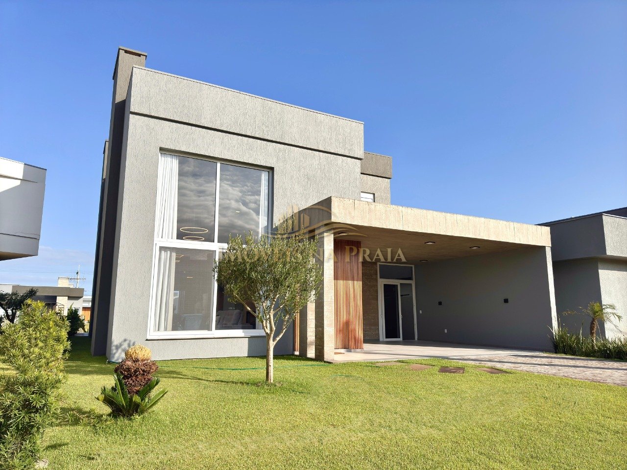 Foto 2 — Casa em Condomínio 4 Dormitório(s) Bairro Riviera