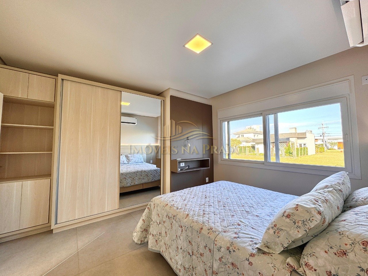 Foto 21 — Casa em Condomínio 4 Dormitório(s) Bairro Riviera