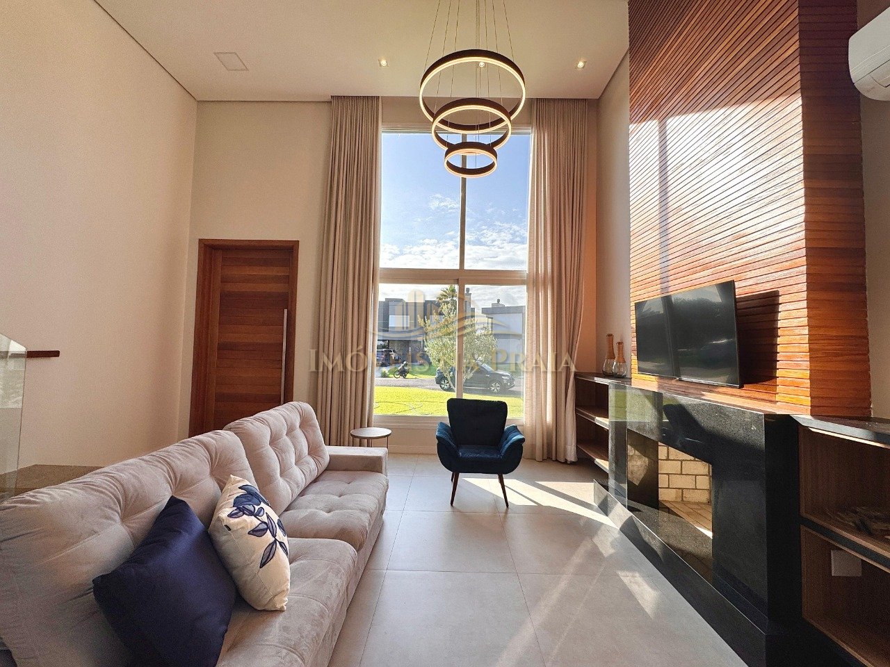 Foto 8 — Casa em Condomínio 4 Dormitório(s) Bairro Riviera