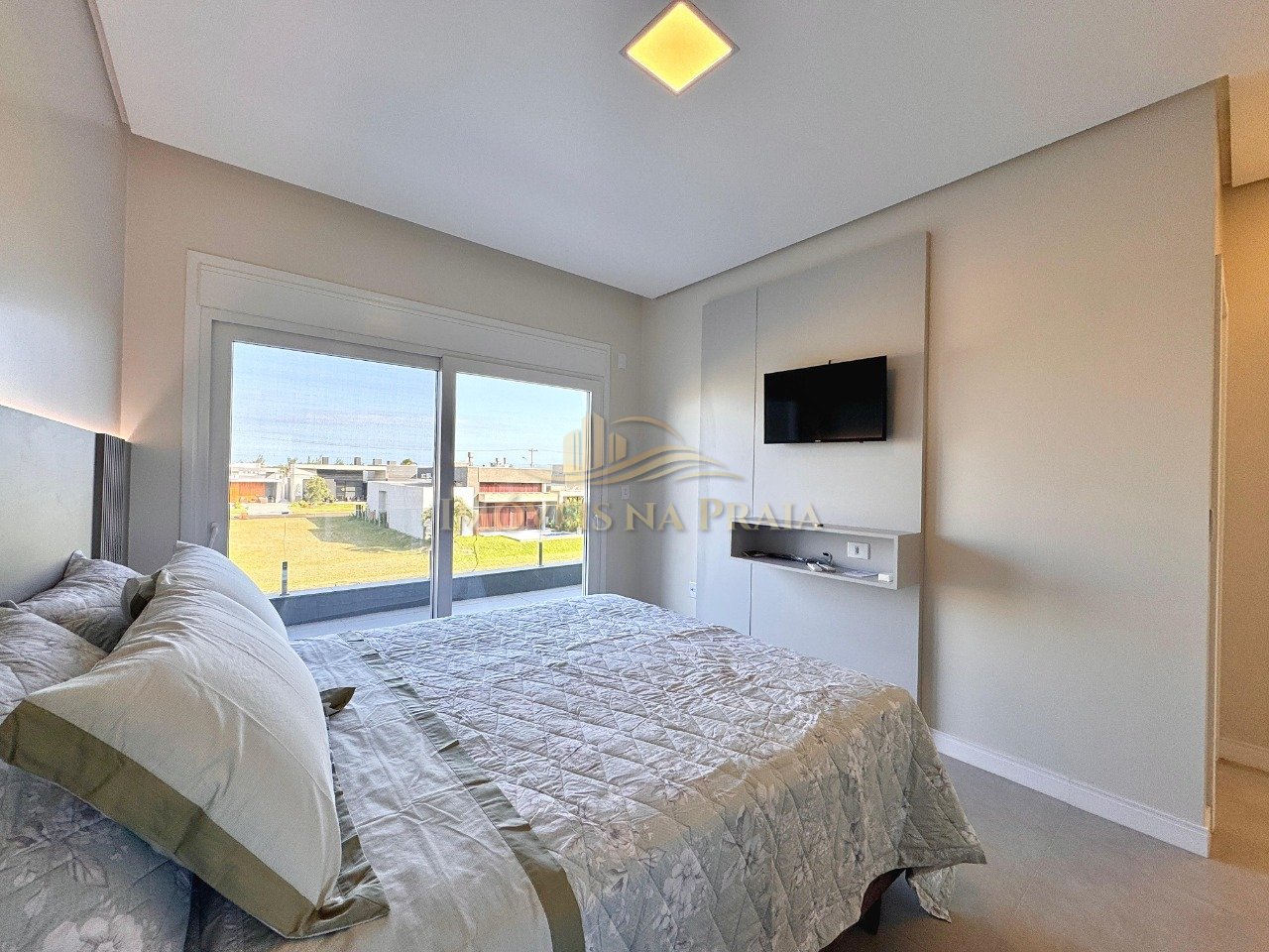 Foto 22 — Casa em Condomínio 4 Dormitório(s) Bairro Riviera