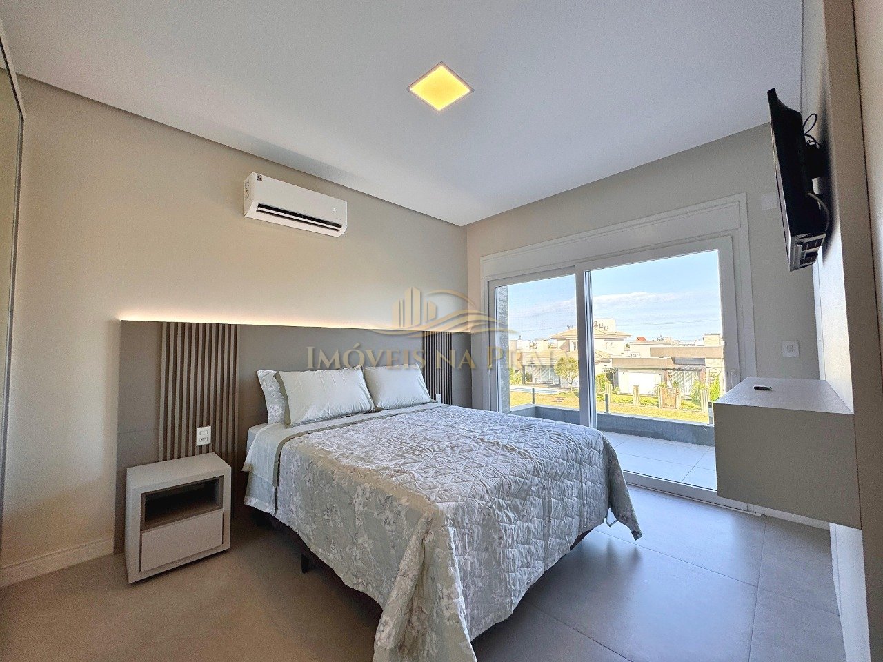 Foto 20 — Casa em Condomínio 4 Dormitório(s) Bairro Riviera