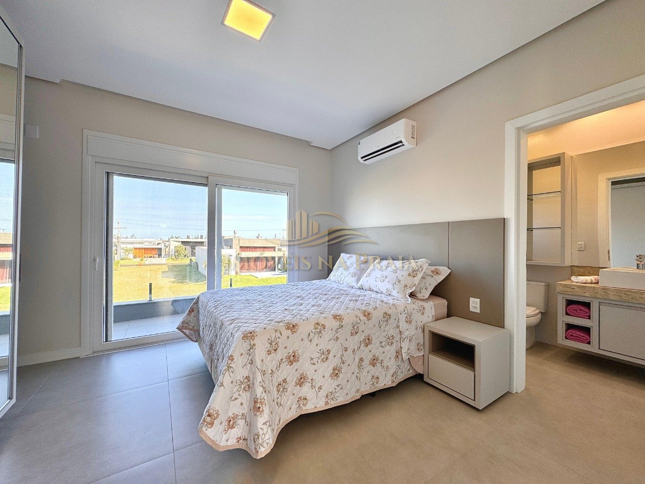 Foto 26 — Casa em Condomínio 4 Dormitório(s) Bairro Riviera