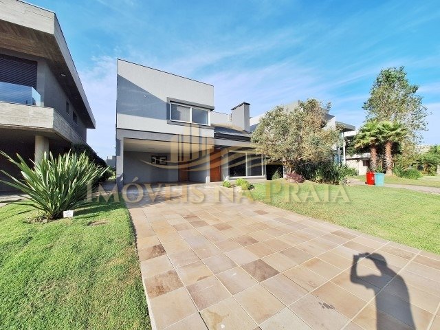 Foto 2 — Casa em Condomínio 4 Dormitório(s) Bairro Enseada