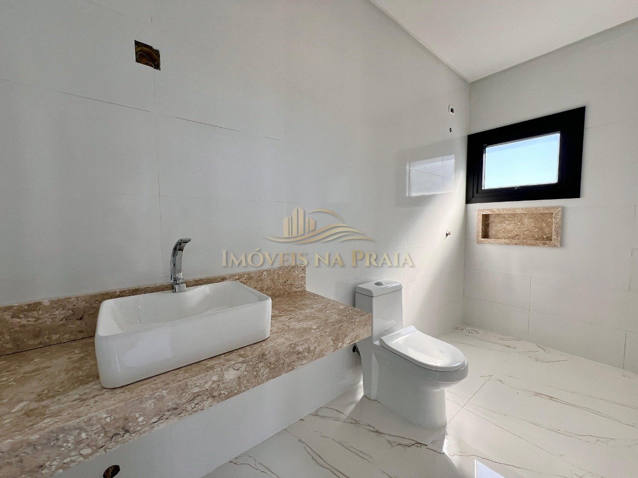 Foto 10 — Casa em Condomínio 4 Dormitório(s) Bairro Sunset