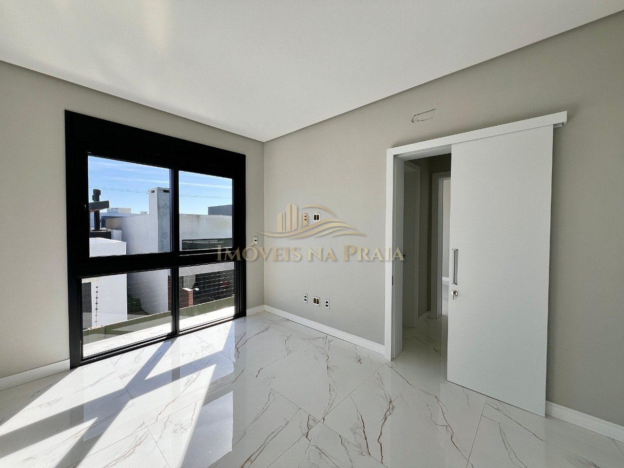 Foto 12 — Casa em Condomínio 4 Dormitório(s) Bairro Sunset