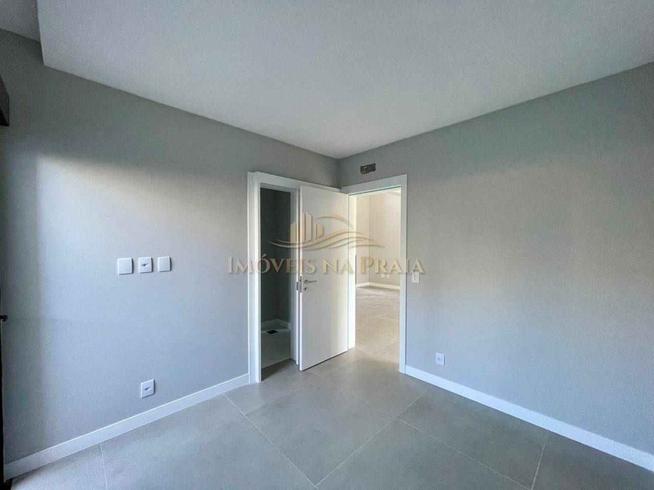 Foto 11 — Casa em Condomínio 4 Dormitório(s) Bairro Sunset