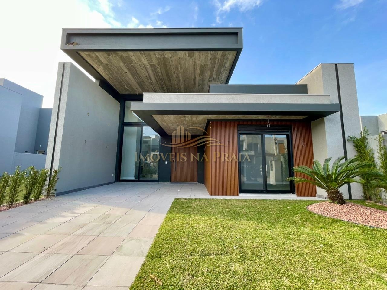 Casa em Condomínio 4 Dormitório(s) Bairro Sunset