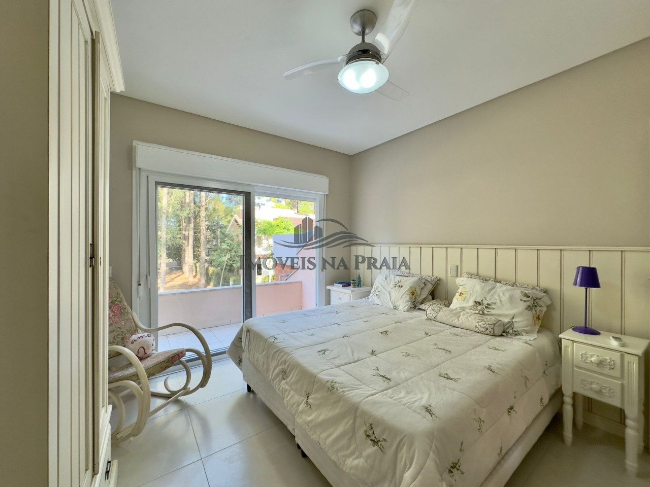 Foto 2 — Casa em Condomínio 4 Dormitório(s) Bairro Carmel