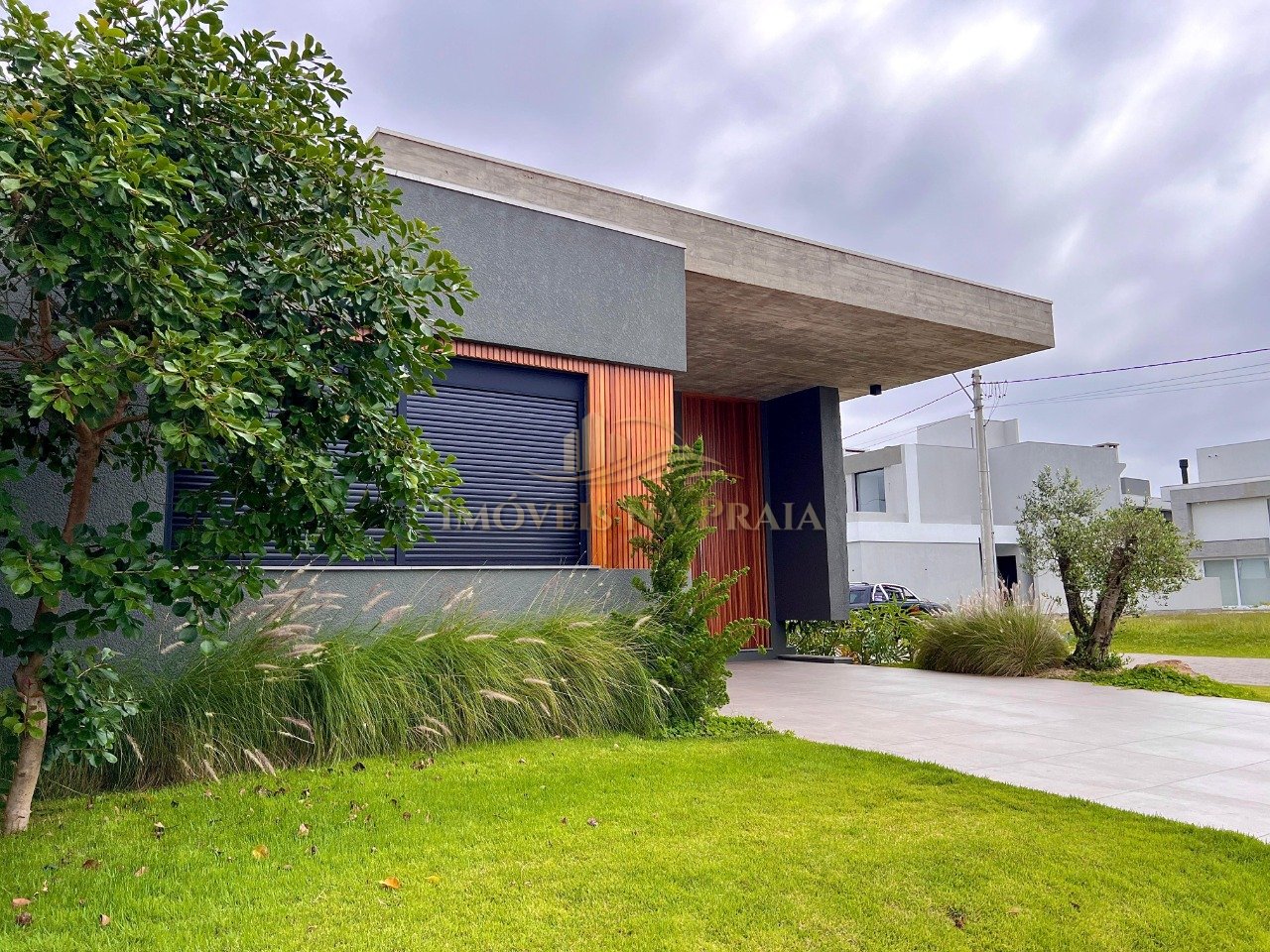 Casa em Condomínio 4 Dormitório(s) Bairro Sunset