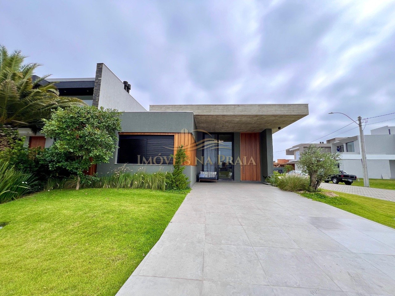 Foto 2 — Casa em Condomínio 4 Dormitório(s) Bairro Sunset