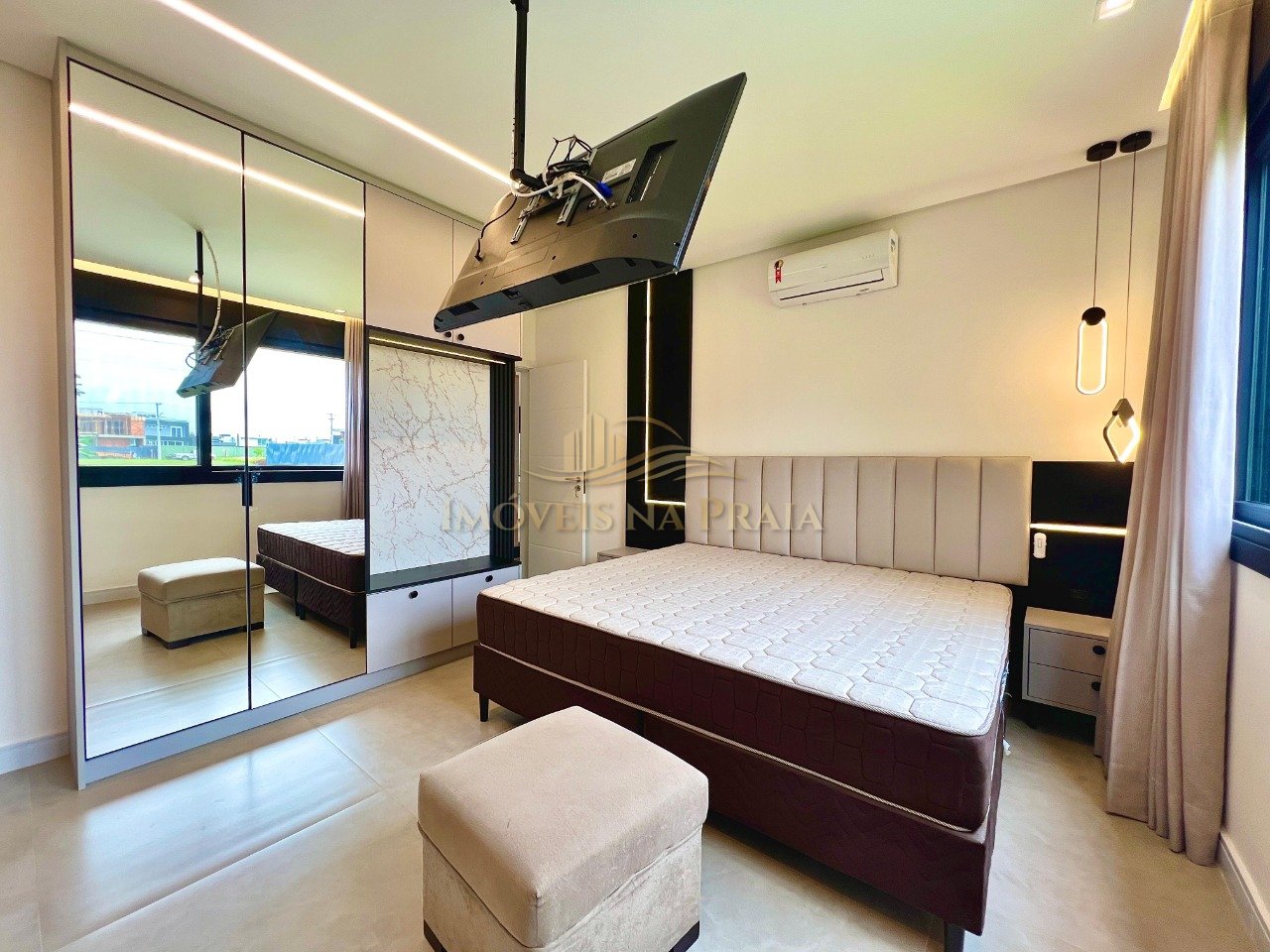 Foto 14 — Casa em Condomínio 4 Dormitório(s) Bairro Sunset